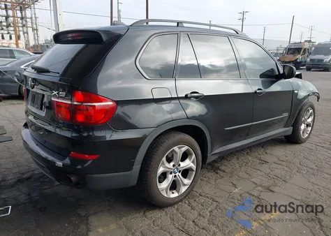 2011 BMW X5 xDrive35I/xDrive35I Premium/xDrive35I Sport Activity z USA, uszkodzony, nr VIN 5UXZV4C51BL402438